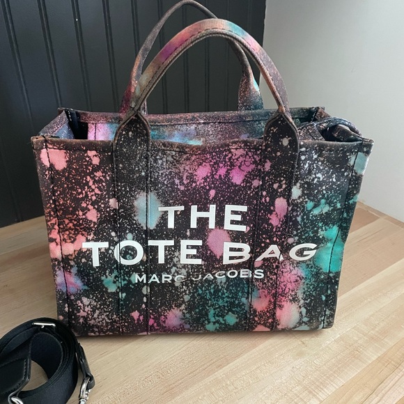 Marc Jacobs Handbags - Marc Jacobs Medium Galaxy Splatter 🫟 The Tote Bag